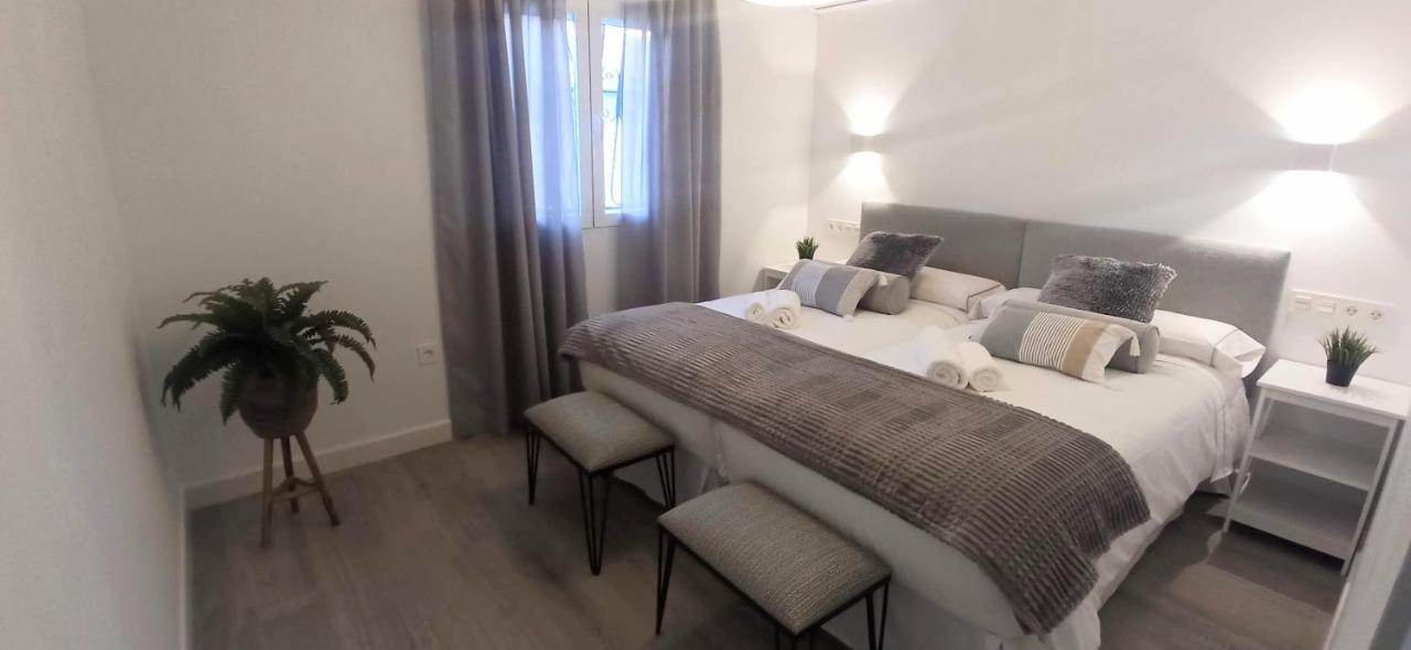 Duque De Galatino Centro De Granada Apartment ภายนอก รูปภาพ